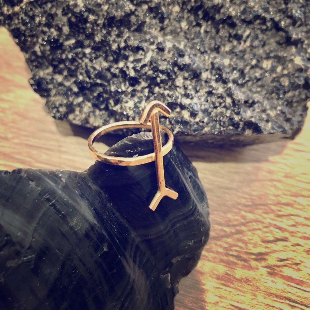 Nashelle Arrow Ring